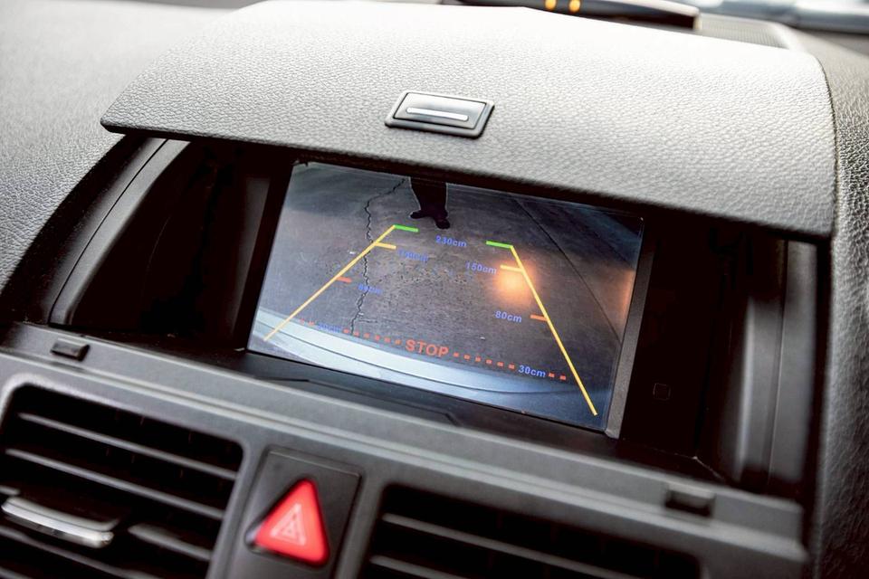 Benz C200 CGI BE สีดำ ปี 2011 สีเทา 16