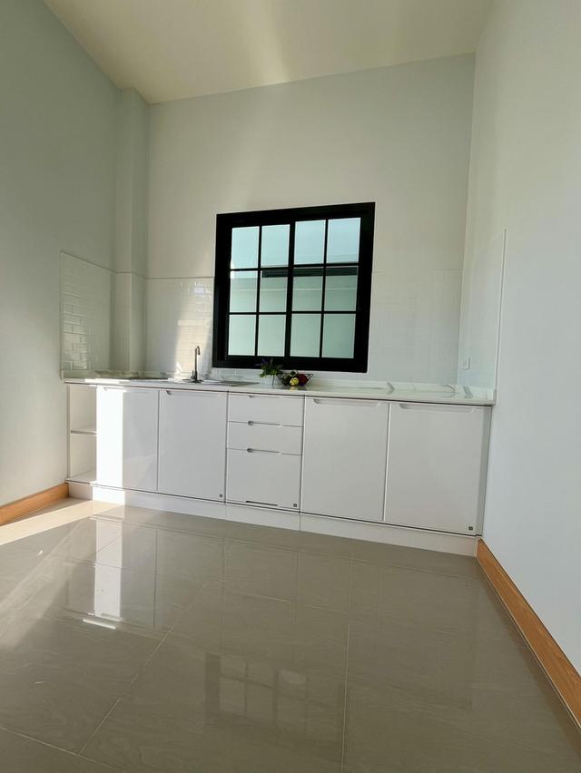 ลงทุนก็คุ้ม อยู่เองก็สบาย…..2 ห้องนอน | 2 ห้องน้ำ | 2 ที่จอดรถ 3