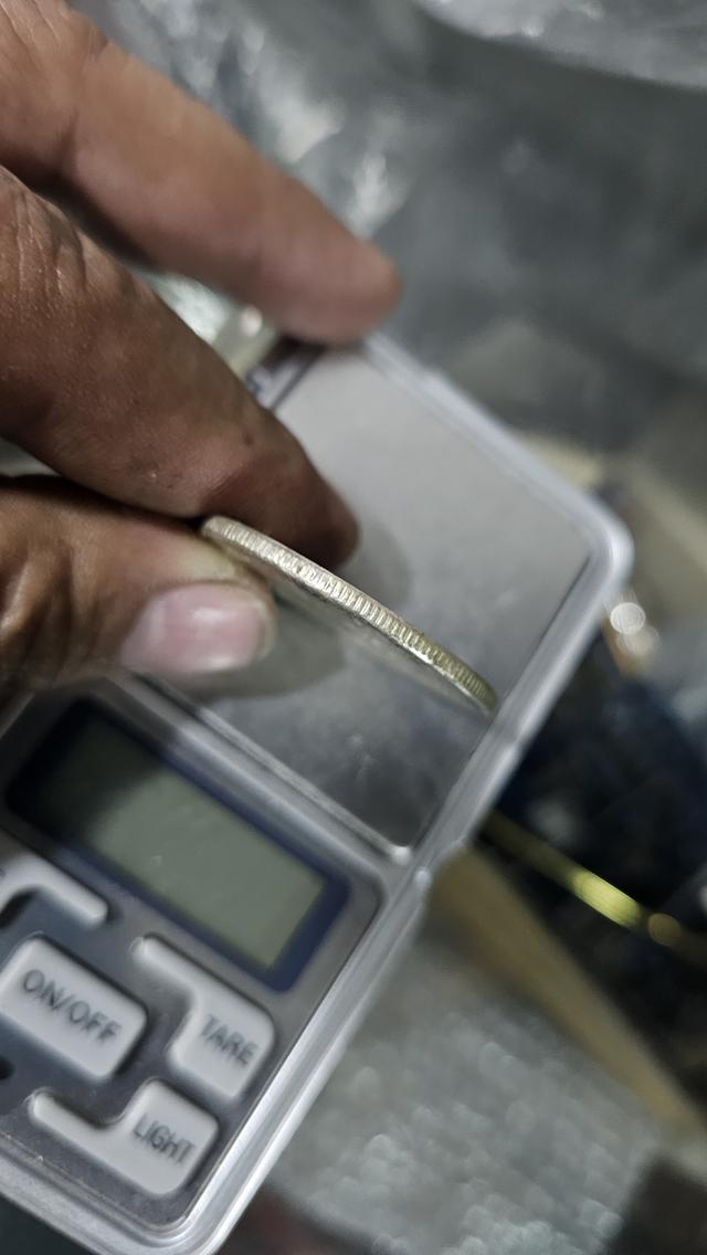 เหรียญเงินเงินจีนเก่ารูปซุนยัดเซ็นขนาด 1 หยวน เนื้อเงินแท้ รูปที่ 3