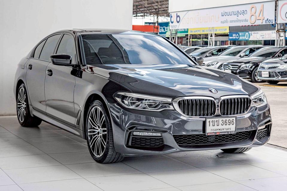 รหัสรถ NP3696 รุ่นรถ : BMW 530e M SPORTปีรถ : 2020
