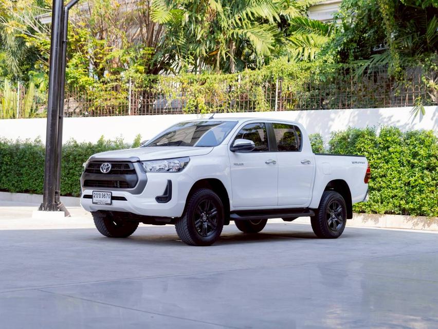 Toyota Revo 2.4 MID Prerunner จดปี 2021