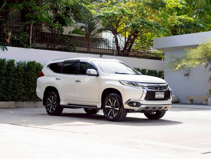 Mitsubishi Pajero 2.4GT 4wd ปี19