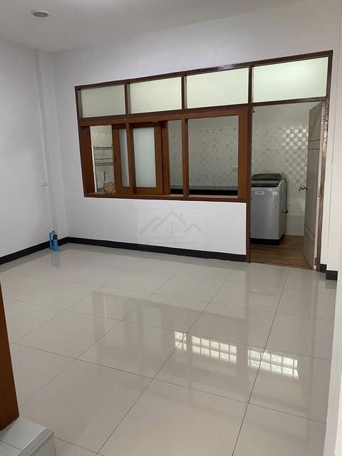 ให้เช่าทาวน์เฮ้าส์ 3 ชั้น 3 ห้องนอน ย่านรัชดา ห้วยขวาง ซอยประชาราษฎร์บำเพ็ญ 9 ใกล้ Mrt ห้วยขวาง 700 เมตร