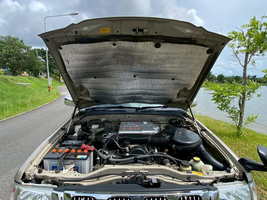TOYOTA HILUX TIGER EXTRA CAB 2.5 TURBO D4D MT 19