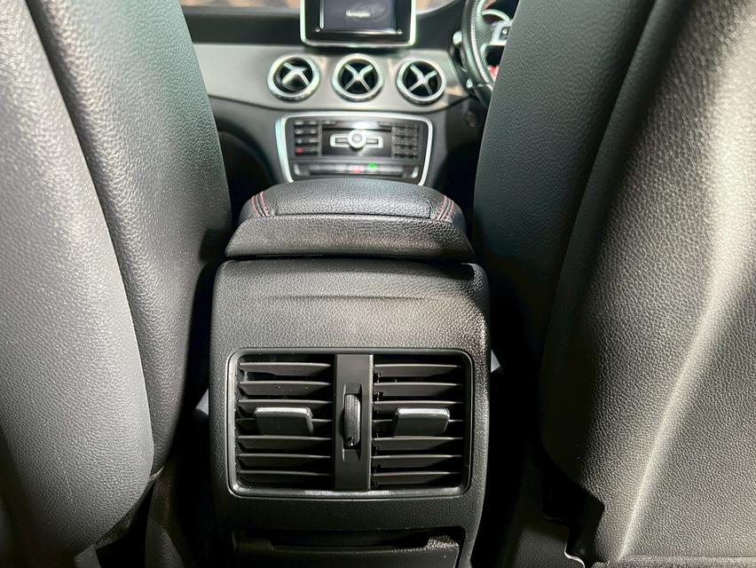 ขายรถ Benz GLA250 W156  ปี 2016 สีดำ เกียร์ออโต้ รูปที่ 15