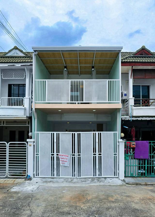 หมู่บ้านดิเอมเมอรัลด์พาร์ค2 ทำเลชัยพฤกษ์ ราชพฤกษ์ ทาวน์เฮ้าส์ 2 ชั้น  ตกแต่งใหม่พร้อมอยู่ 1