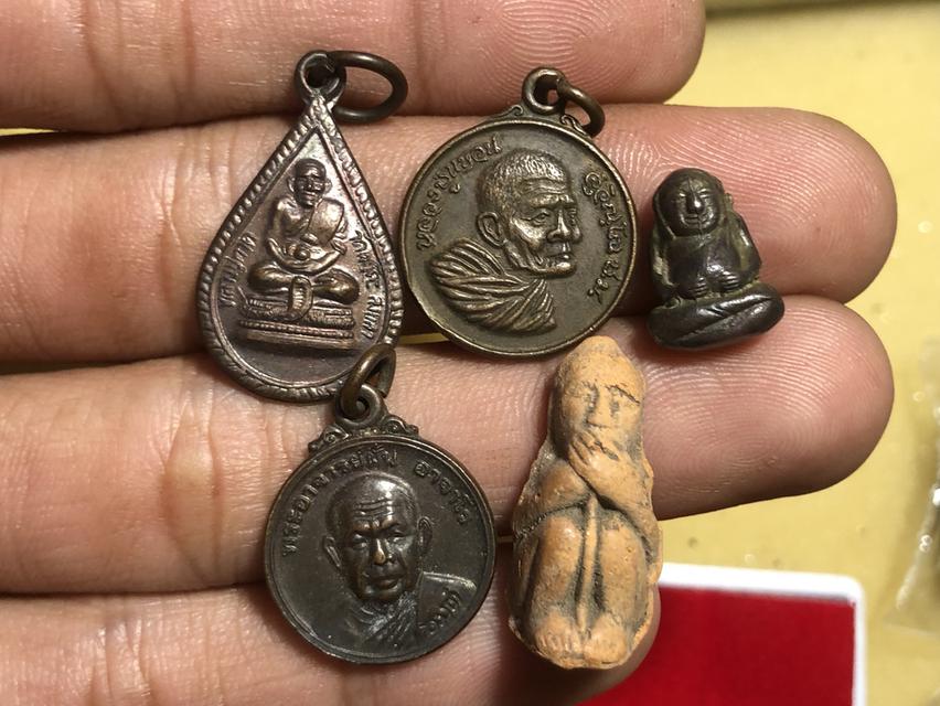 ชุดจิ๋วเเต่เเจ๋ว 260รวมส่งครับ🙏🏻🥰