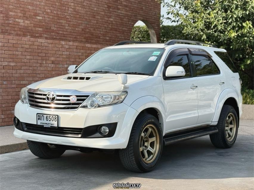 Toyota Fortuner 3.0 V 2WD AT ปี 2012