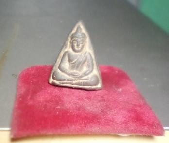 พระเชตุพนหน้าโหนก(พระร่วงนั่ง)