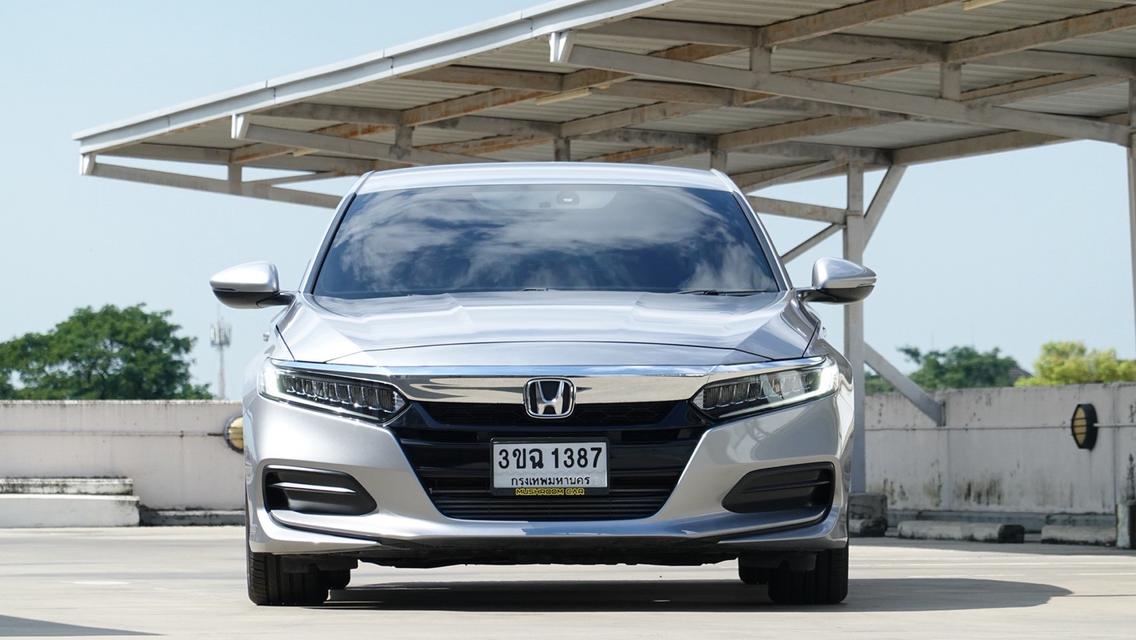 Honda Accord 1.5 Turbo ปี 2019 ฟรีดาวน์ โทร. 0922639576 เอ๋ รถสวยตรงปก