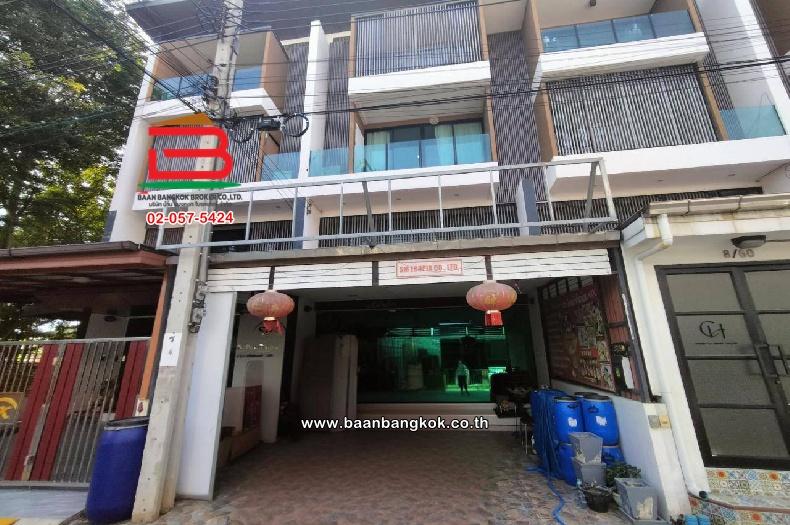 ทาวน์โฮม หมู่บ้าน อนินทาวน์ (ซ.เทียนทะเล7) เนื้อที่ 19.2 ตรว. ถนนพระราม2 แขวงแสมดำ เขตบางขุนเทียน กรุงเทพฯ