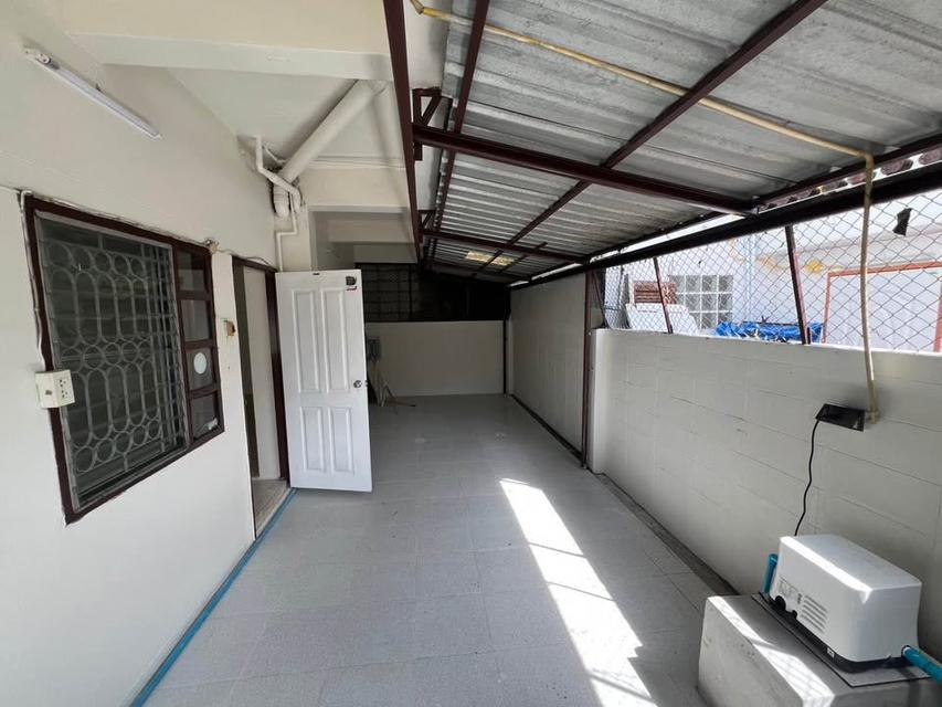 🏡 ให้เช่าทาวน์เฮ้าส์ 2 ชั้น2คูหา ทำเลเศรษฐกิจ ใกล้สนามบิน #เมืองเชียงใหม่ ราคาเพียง 22,000 บาท/เดือน ✨ 清迈市区双联两层联排别墅出租 6 卧室 3 卫生间 – 租金 22,000 泰铢/月 ✨ 6