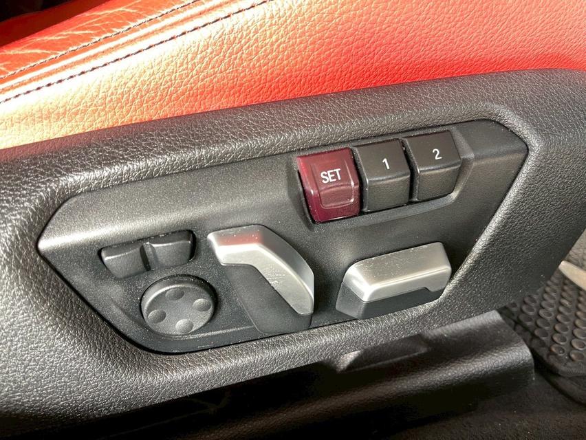 รหัสรถ WMT8008 BMW 330e M Sport LCI ปี 2018 14