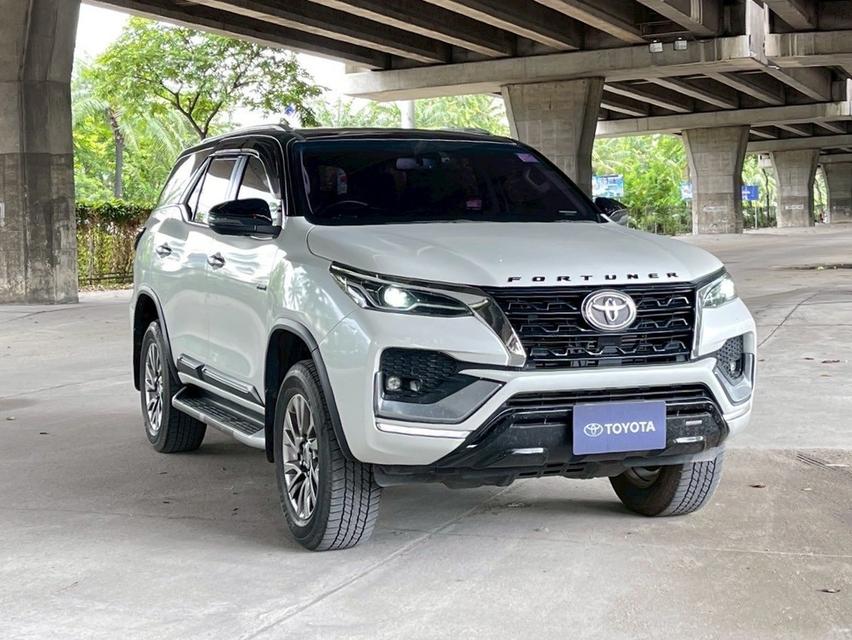 Toyota Fortuner 2.4V 4wd ปี21