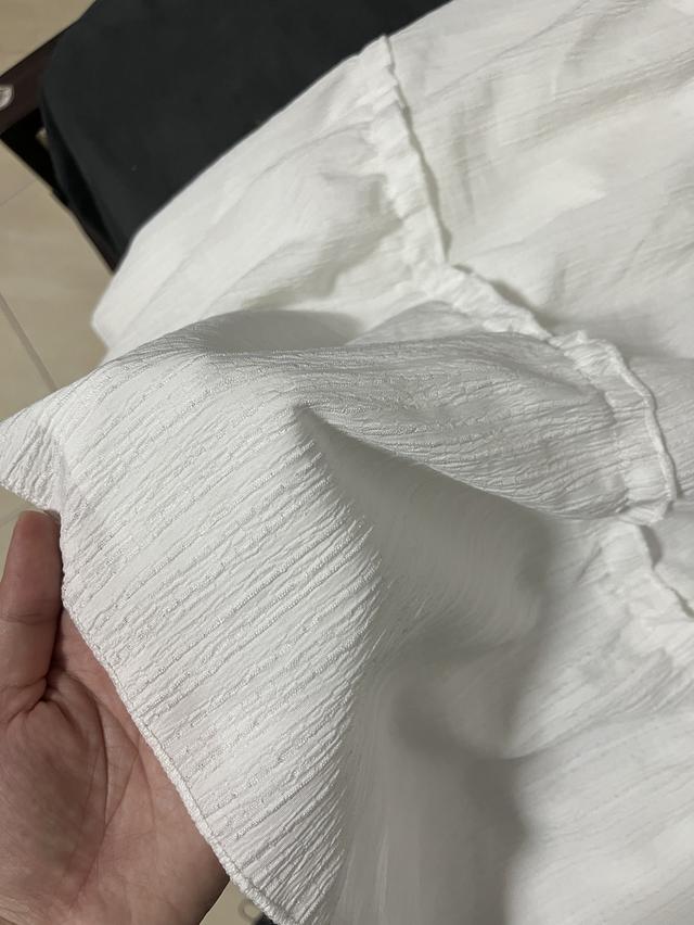 กระโปรงยาวสีขาว 2