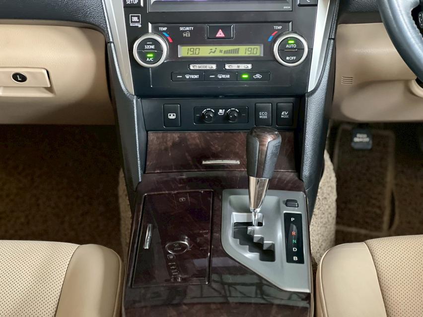 ปี 2012 TOYOTA CAMRY, 2.5 HV แบตเตอรี่ไฮบริดเปลี่ยนศูนย์มาแล้ว 13