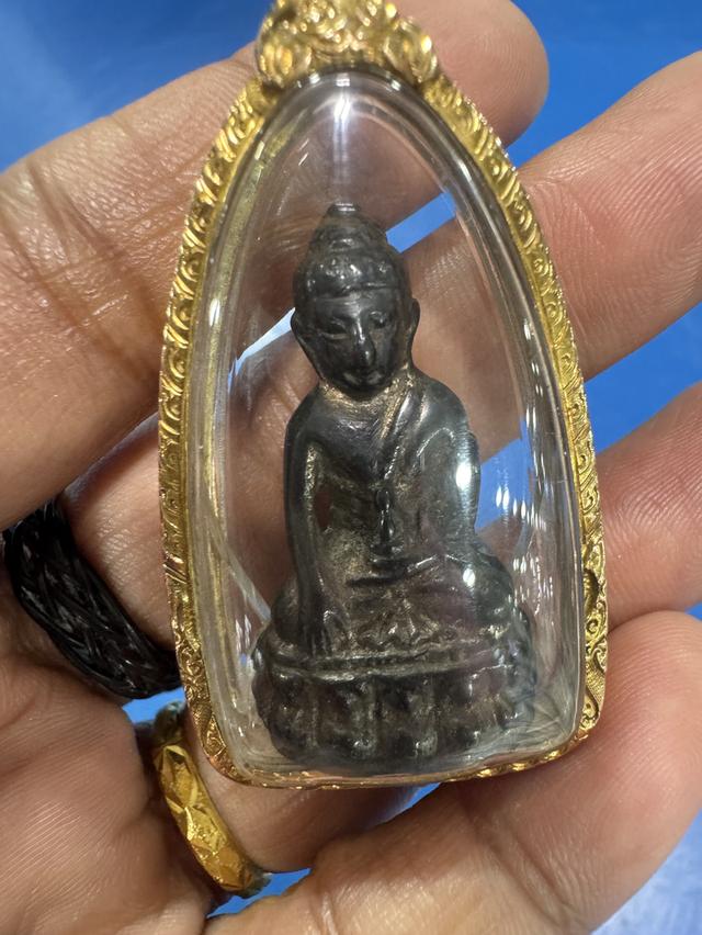 พระกริ่งวัดสุทัศน์ปี16 พร้อมเลี่ยมกรอบทอง
