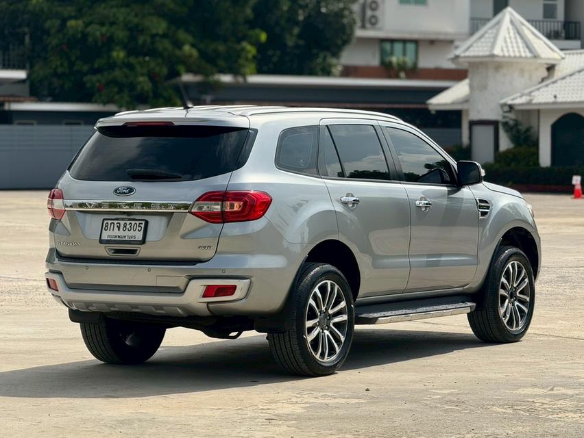 FORD EVEREST Wagon 4dr  Titanium+ 7st Auto 6sp RWD 2.2DC  (Mnc) Y19. สีเทา   เกียร์ออโต้ 9