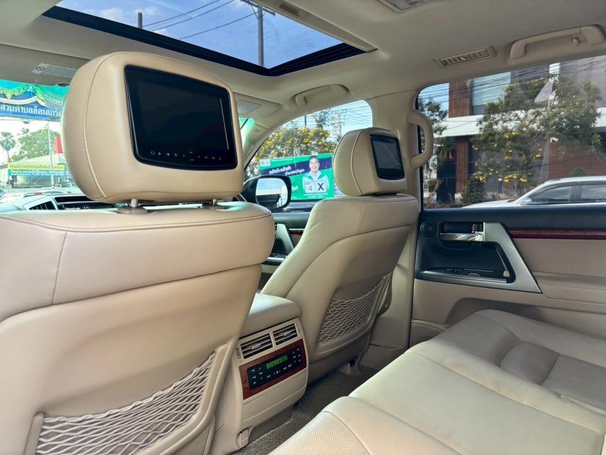 รหัสรถ KPV3561 2013 Toyota Landcruiser V8  4WD Diesel รูปที่ 7