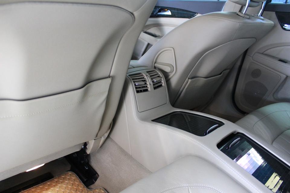 รหัสรถ JRS9241 หล่อขนาดนี้จะอดใจไหวหรอ กับ Benz CLS 250CDI 2012 13
