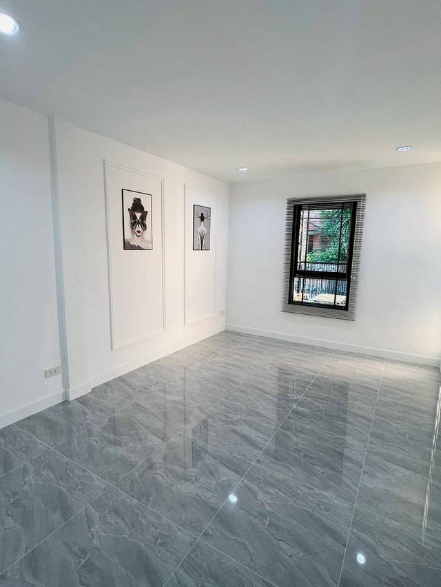 หมู่บ้านวรารักษ์ รังสิตคลอง3 9