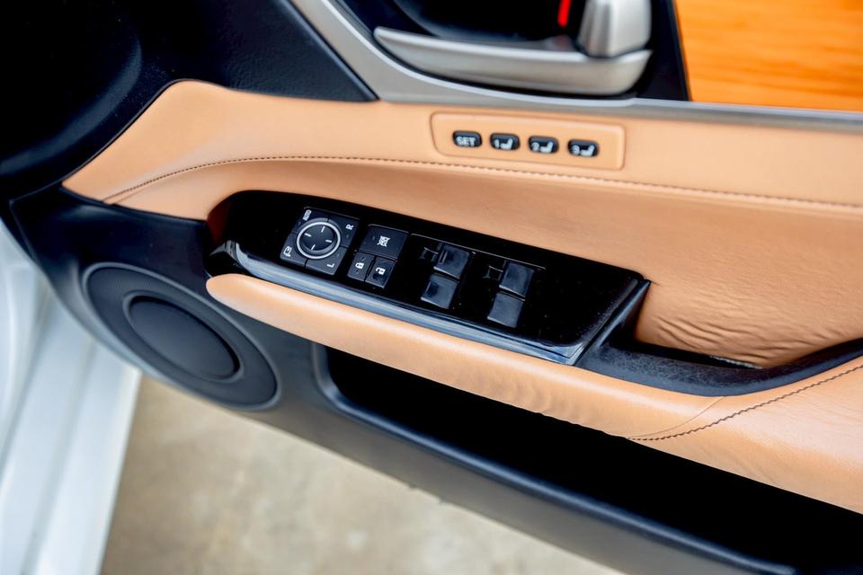 Lexus GS 450h สีขาว ปี 2013 สุดในรุ่น น้องซุปคาร์ น้อยคันในไทย ป้ายแดง 8 ล้าน รูปที่ 18