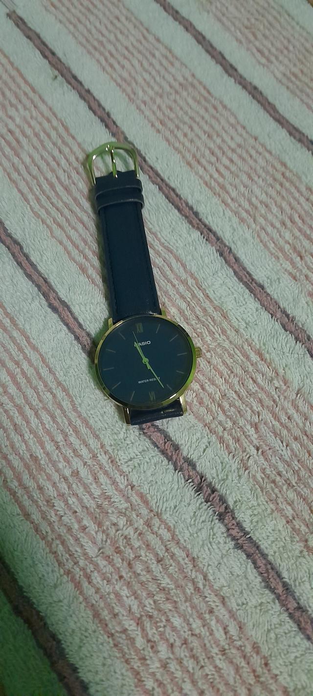 นาฬิกา Casio สายหนังมือสองสภาพดี 2