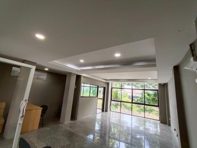 รหัสC6936 ให้เช่าอาคารพาณิชย์ 4.5ชั้น 2คูหา ริมถนนพระราม 3-นราธิวาส เหมาะกับหลายธุรกิจ 4