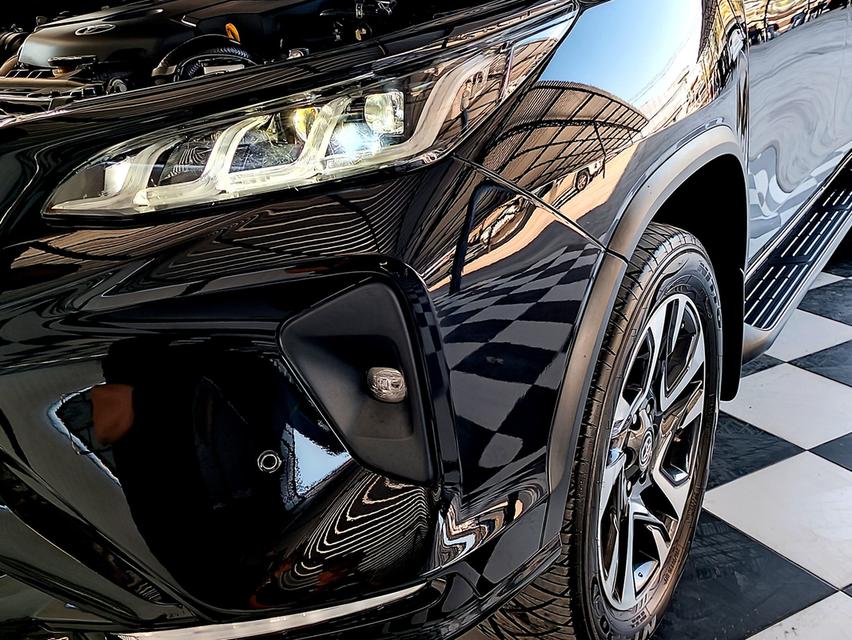 รถยนต์มือสองพร้อมใช้งาน 13