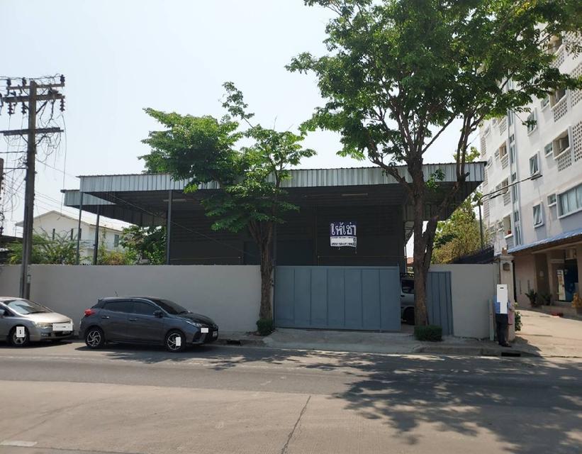 ให้เช่าโกดังพร้อมห้องพักพร้อมสำนักงาน / renovate ใหม่ /ทำเล ริมถนน พุทธบูชา (พระราม 2) / พื้นที่ใช้สอยรวม 1870 ตารางเมตร 2