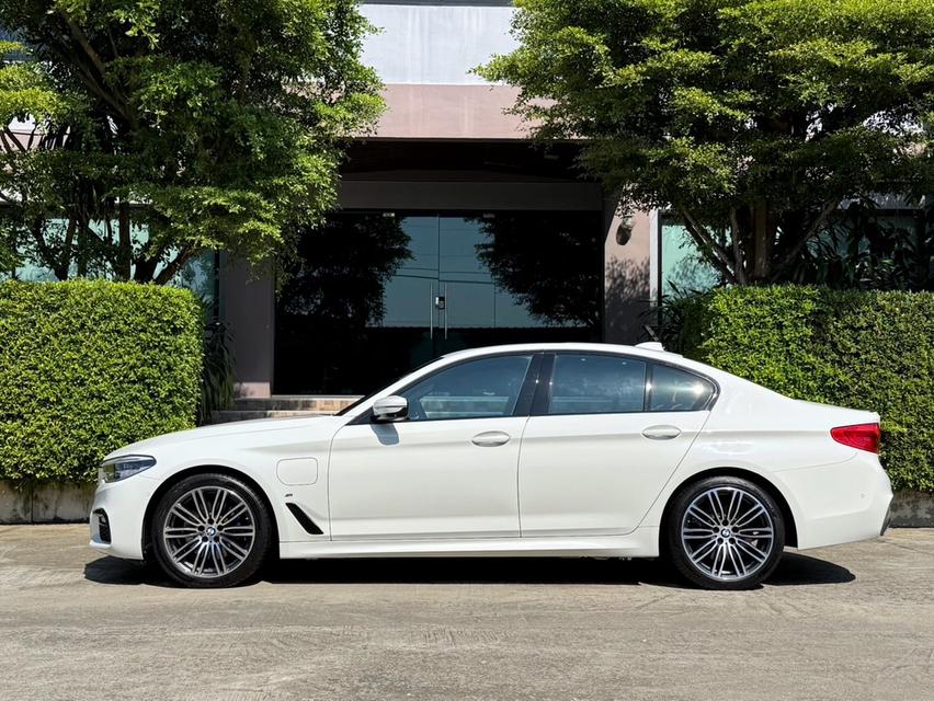 2021 BMW 530e MSPORT รถมือเดียวออกป้ายแดง รถวิ่งน้อย BSI ยาวถึงธันวาคม 2026 ครับ 6