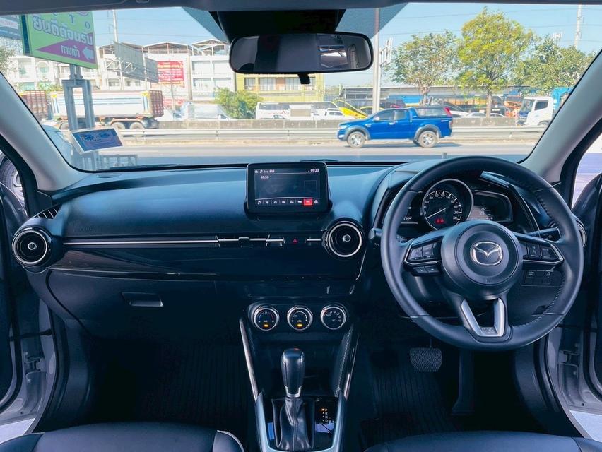 MAZDA mazda2 1.3S Sport รูปที่ 9