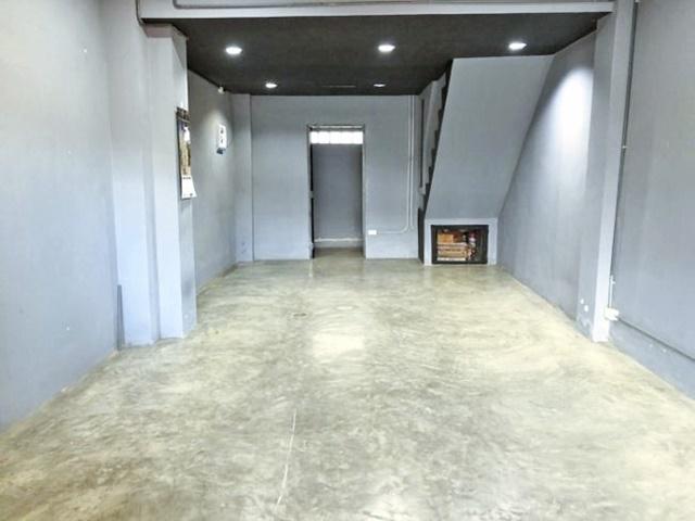 พัฒนาการ8-19 MRT รามคำแหง 12 1.6 กม.เช่าทาวน์เฮาส์ 3.5 ชั้น 20 ตร.วา.260 ตร.ม.ม.เกษมบัณฑิต 2.3 กม.3 นอน 2 น้ำ เดอะมอลล์  2
