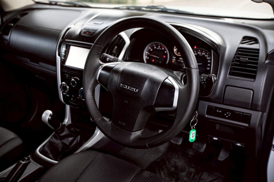 ISUZU D-MAX Hi-lander Cab 1.9 Ddi L ปี 2016 สีขาว ตัวท๊อป สูง 13