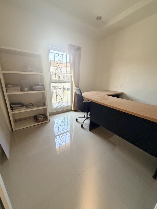 KC Ramintha 3 Home Office for Rent KC Ramintha 3 in Sam Wa Tawan Ok 13