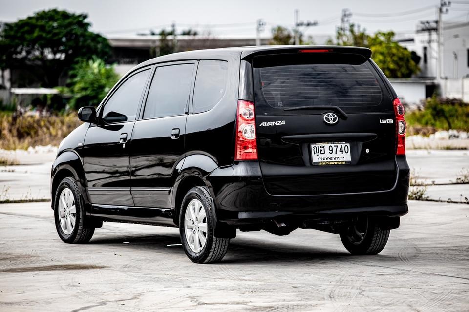 #Toyota #Avanza 1.5E  ปี 2011 เกียร์ Auto 7 ที่นั่ง สีดำ สภาพดี 8