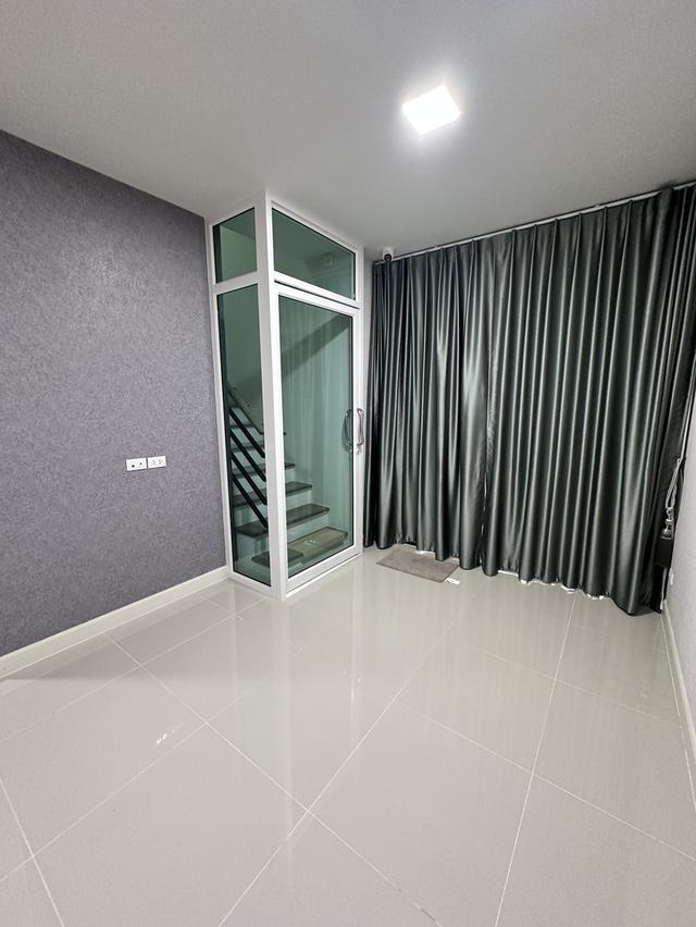 ขายด่วน ทาวน์โฮมสิริเพลส พหลโยธิน52 ใกล้รถไฟฟ้า สายสีเขียว สถานีสะพานใหม่ (โซนหน้าสวน) 7