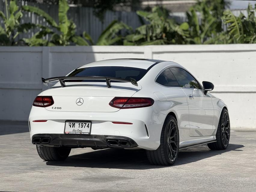 2021 BENZ C-CLASS, C200 COUPE AMG DYNAMICโฉม W205 ปี14-23 สีขาว เกียร์ออโต้ รูปที่ 2