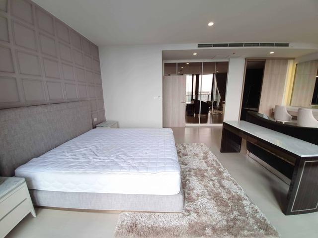 Noble Ploenchit BTS Ploenchit Duplex. Ultra Luxury. High floor next to BTS, Central Embassy 3