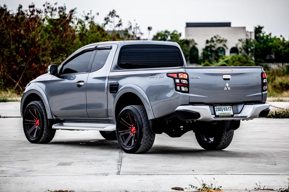 #MITSUBISHI #TRITON 2.5 GL ดีเซล MEGA CAB ปี 2017 สีเทา ไมล์แท้ 84,000 km. 8