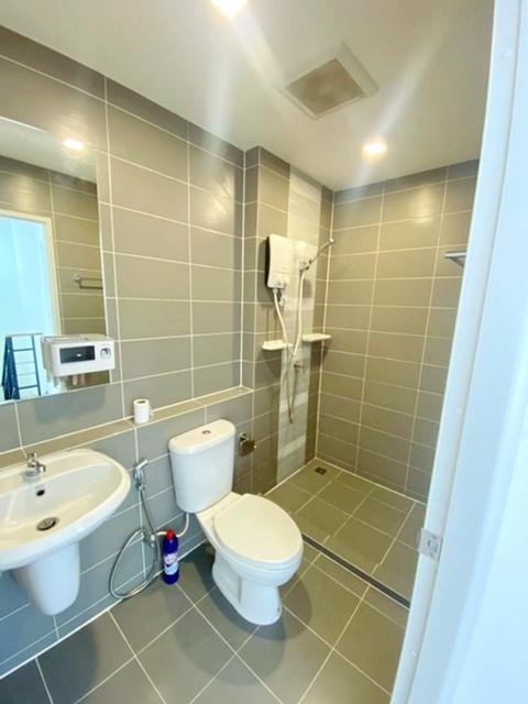 ใกล้ถนนบางนา-ตราด และสนามบินสุวรรณภูมิ เมกาบางนา 1 กม. ทาวน์โฮมให้เช่า 2 ชั้น 3 นอน 2 น้ำ บางนา วงแหวน 17 ตร.วา. 7