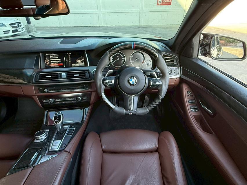 BMW SERIES 5, 528i M SPORTโฉม F10 ปี10-17 สีดำ เกียร์ออโต้ เครื่องเบนซิน M Sport LCi ปี 15 แท้ ปี2015(เลขไมล์ 154,745 km.) รูปที่ 8