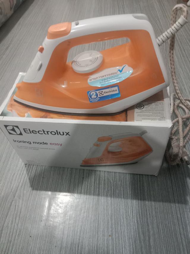 เตารีดไอน้ำ Electrolux