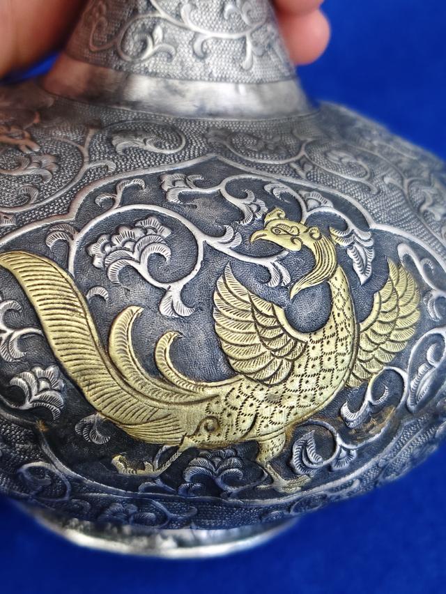 old Chinese silver surahi gold engraved รูปที่ 11