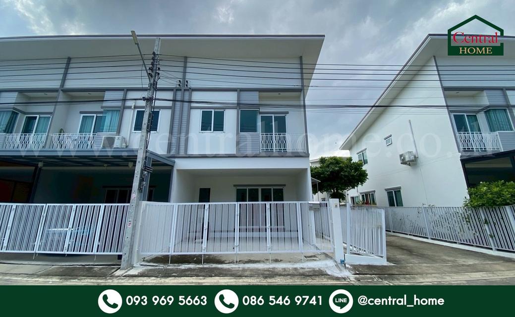 ทาวน์เฮ้าส์ เดอะ มิราเคิล เพชรเกษม 63 โครงการ 3 บ้านใหม่ พร้อมเข้าอยู่ 1