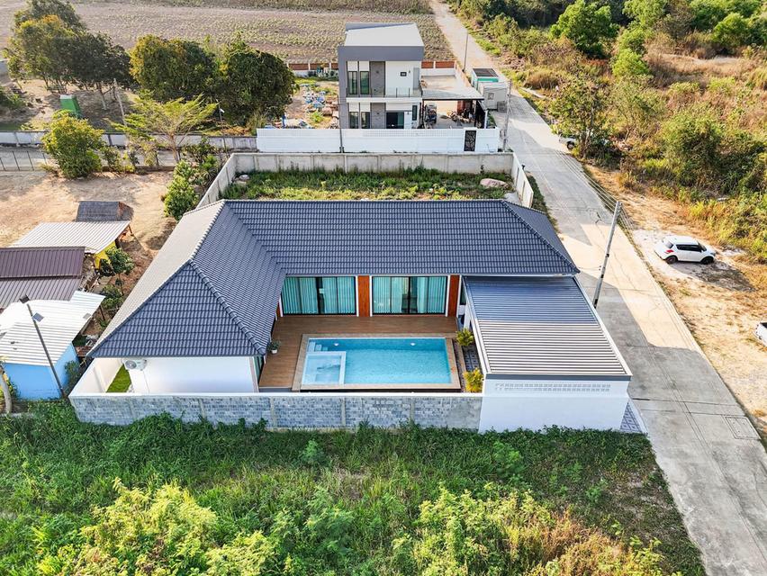 Pool villa at Pattaya 8