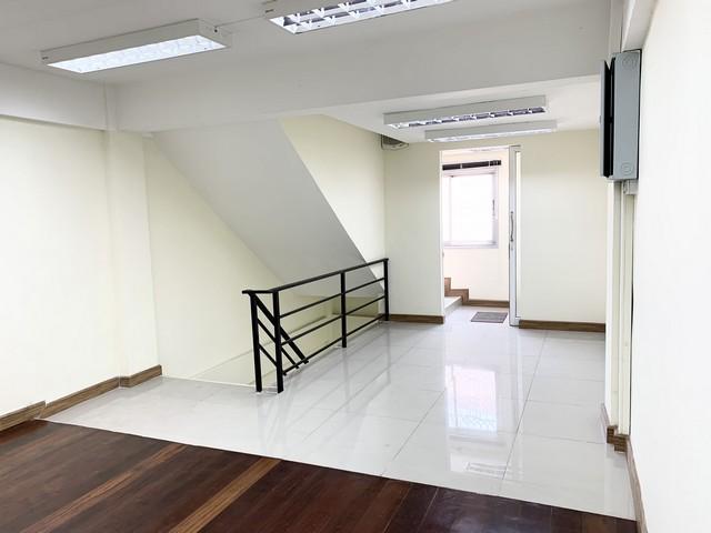 ขายอาคารพาณิชย์ 4.5 ชั้น โครงการไพลิน วงเวียนราชพฤกษ์ รีโนเวทใหม่ ทำเลศักยภาพ แหล่งแลนด์มาร์กของถนนราชพฤกษ์ ใกล้เซ็นทรัล 8