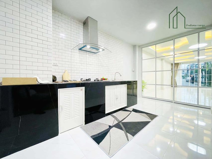 ขายบ้านติด MRT บางยี่ขัน จรัญ46 เนื้อที่ 13 ตารางวา 3 ชั้น แต่งสวยพร้อมอยู่ ทำเลดีการเดินทางสะดวก บางพลัด 12