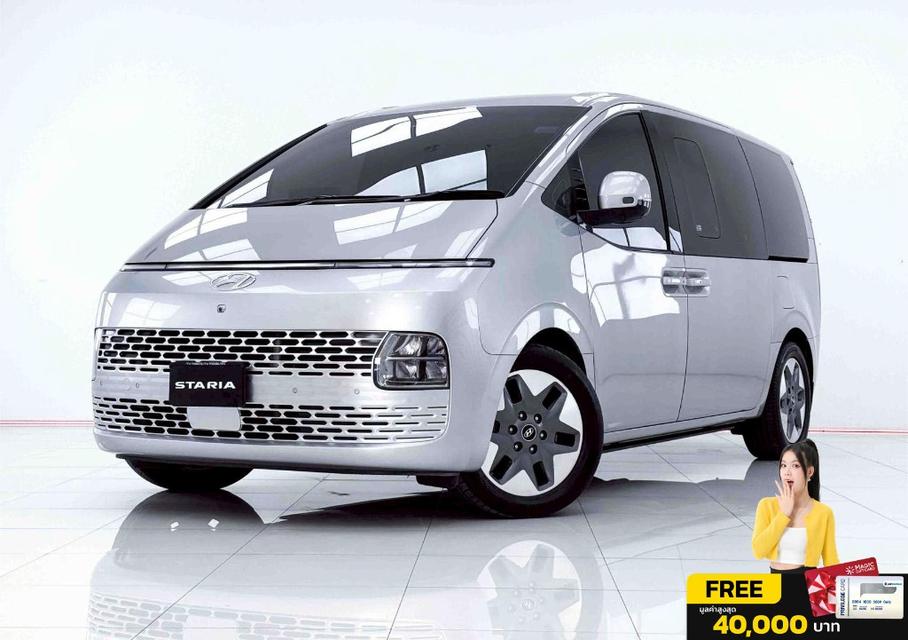 HYUNDAI STARIA 2.2 SEL STARIAเกียร์ AT ปี 2023 สีเทาเลขไม์ 118,647 กมราคา 1,019,000 บาทโทร 0929699899 6B597