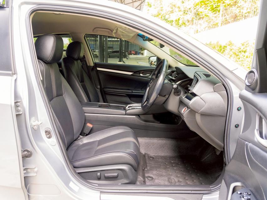 Honda Civic FC 1.8 EL ปี 2019 9
